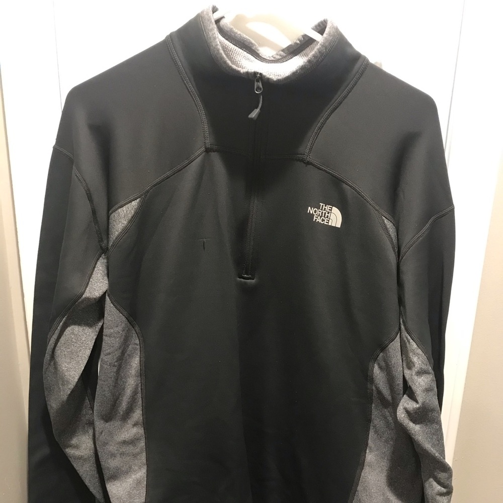 Men’s Gray Northface 1/4-zip Pullover